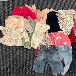 HUGE BABY GIRL WINTER/FALL CLOTHES - 28 items